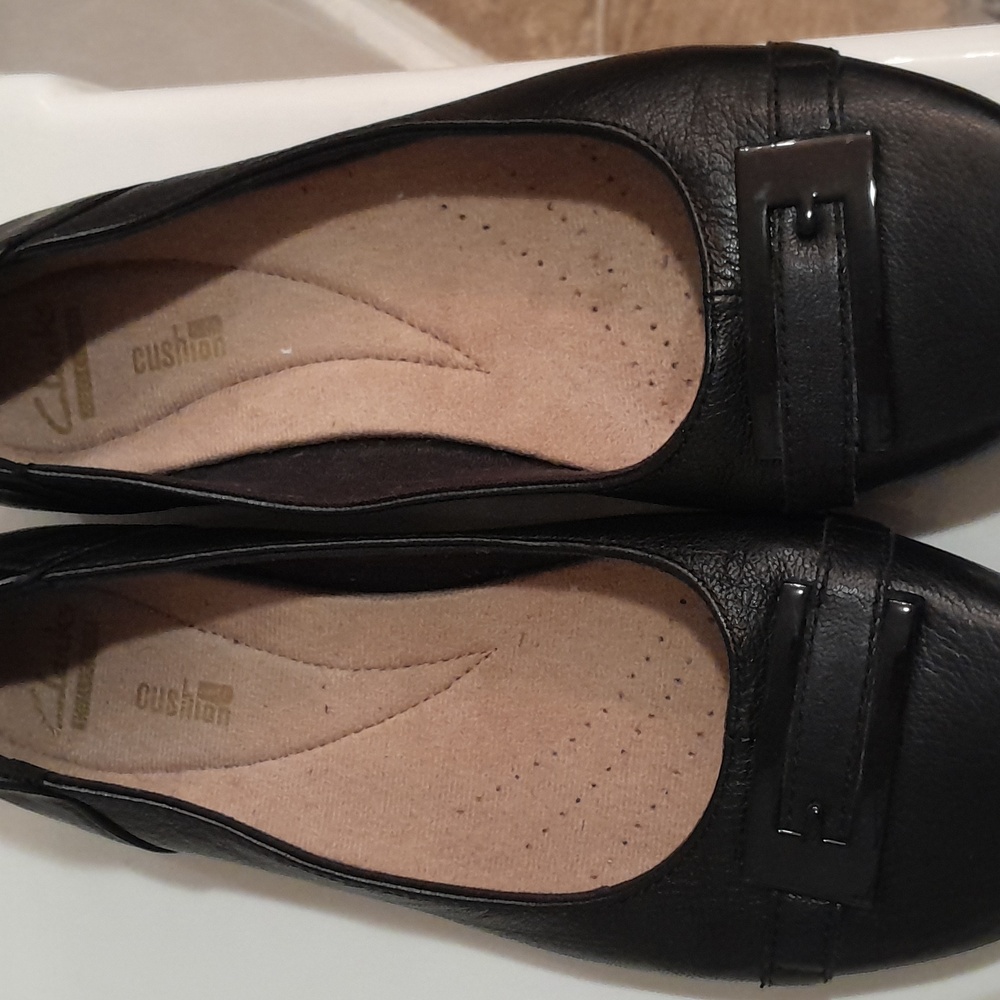 Clark's black cushion shoes